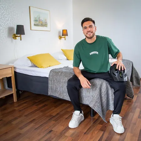Keurusselkae Otel 3*