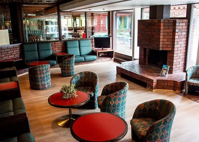 Keurusselkae 3* كورو